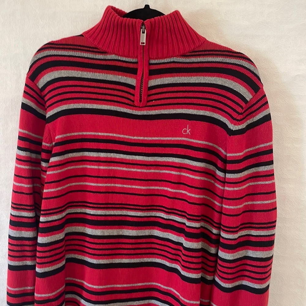 Calvin Klein Pull Over Sweater